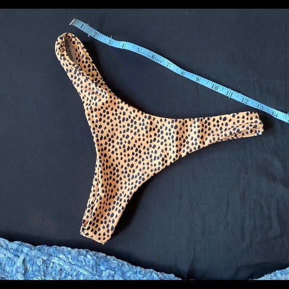 Cheetah print bikini bottom - Picture 4 of 5